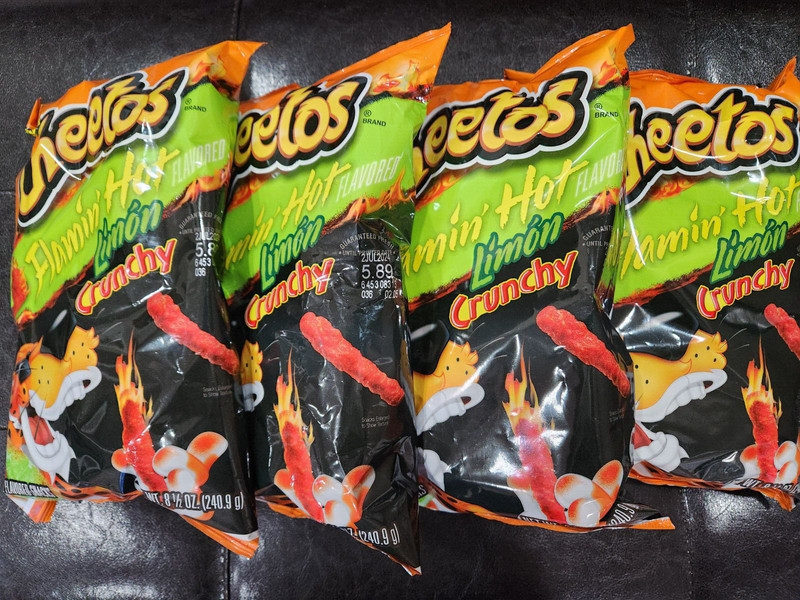 NEW LOOK, SAME TASTE 4 CHEETOS FLAMING’HOT LIMON CRUNCHY 8 1/2 OZ EACH 09/2024