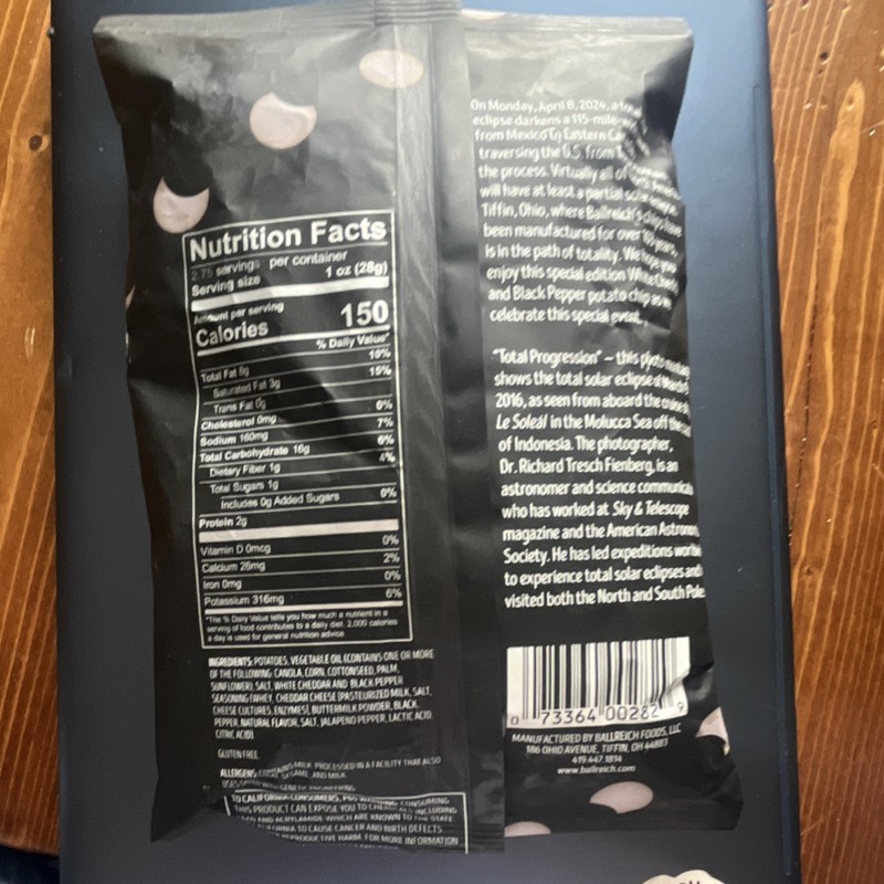 Ballreich's Eclipse Chipse White Cheddar & Black Pepper Potato Chips gallery