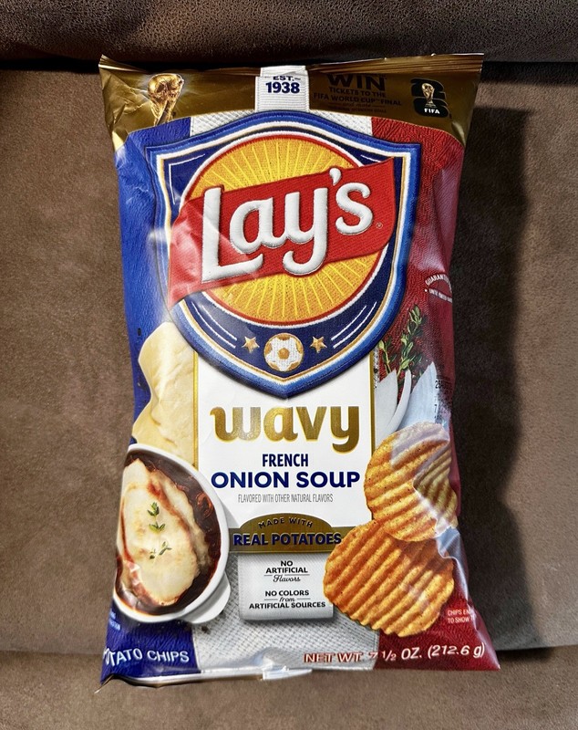 Lay's Wavy French Onion Soup Potato Chips Single Bag 7 1/2 oz