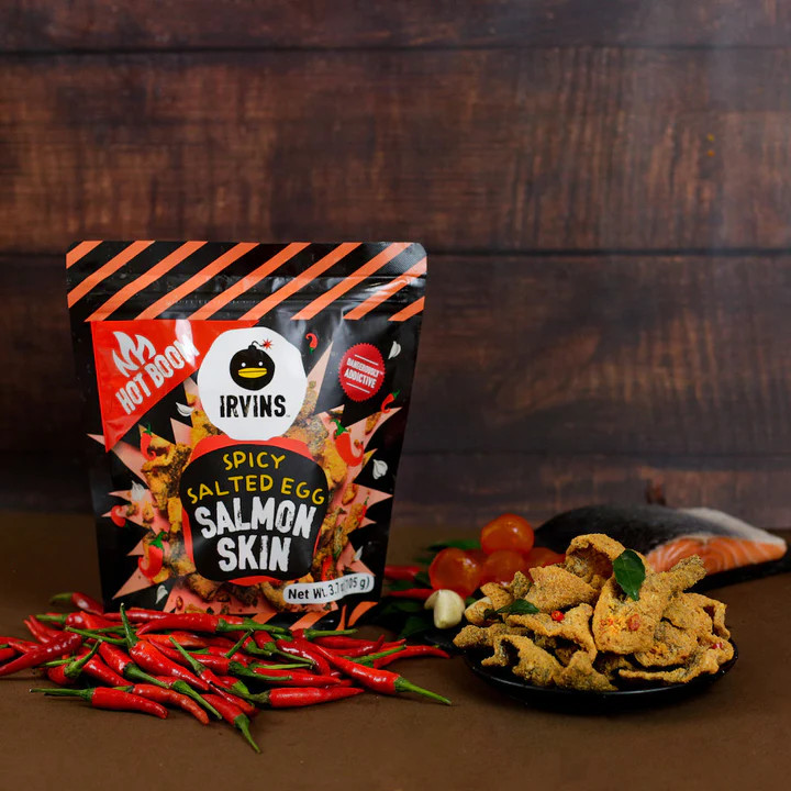 IRVINS Hot Boom Spicy Salted Egg Salmon Chips 3.3oz / 95g gallery