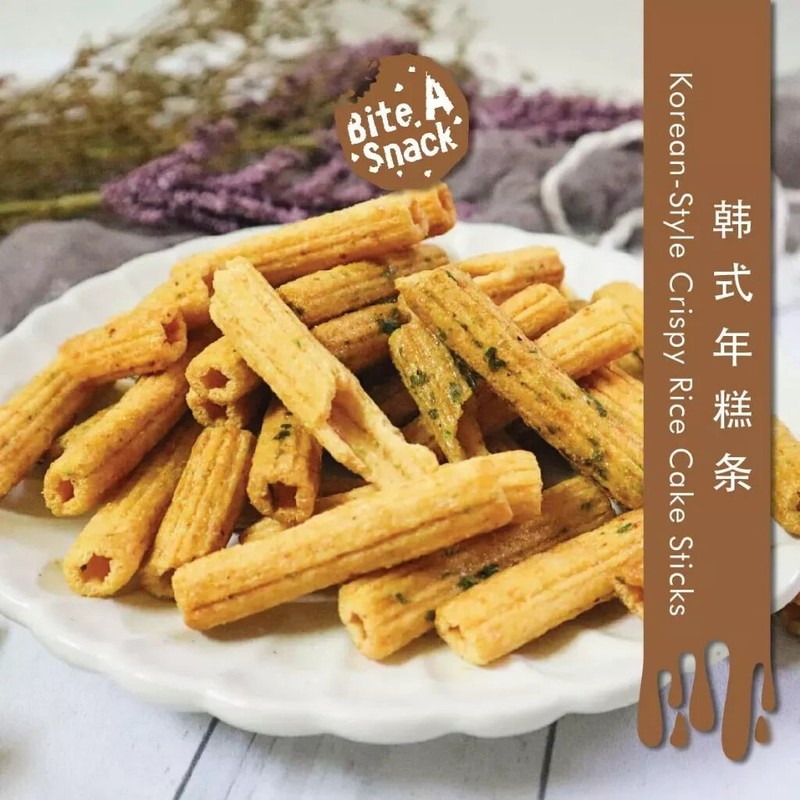 Hot Snacks Korean-Style Crispy Rice Cake Sticks, CONSERVE 1 SET X 5 PACKS