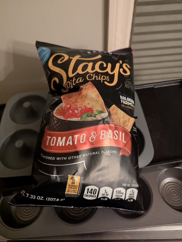 Tomato 🍅 & Basil Pita Chips 7.33 oz