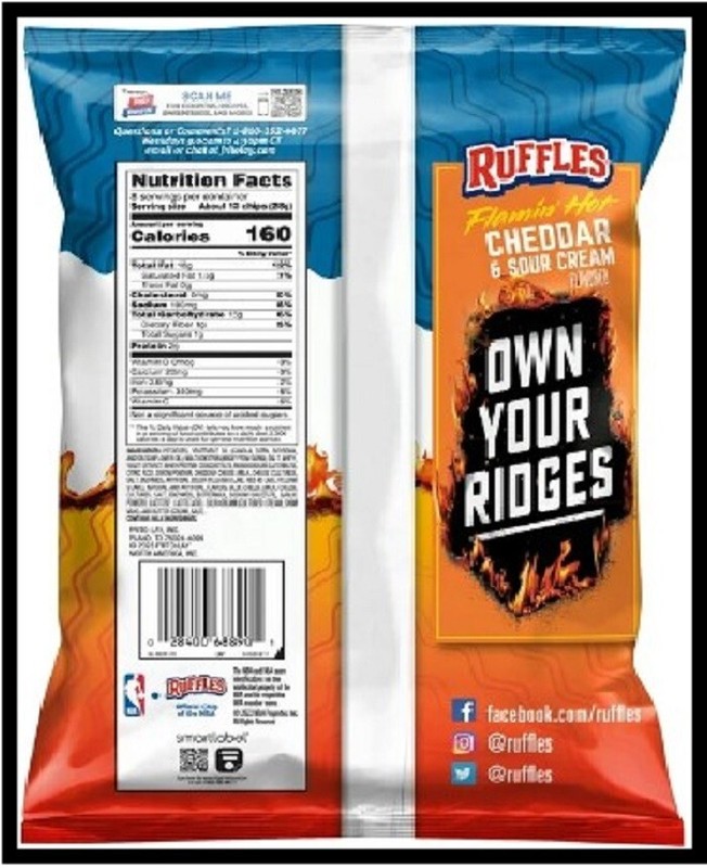 Ruffles Potato Chips FLAMIN HOT CHEDDAR & SOUR CREAM Crispy Snack 8 oz (1 Bag) gallery