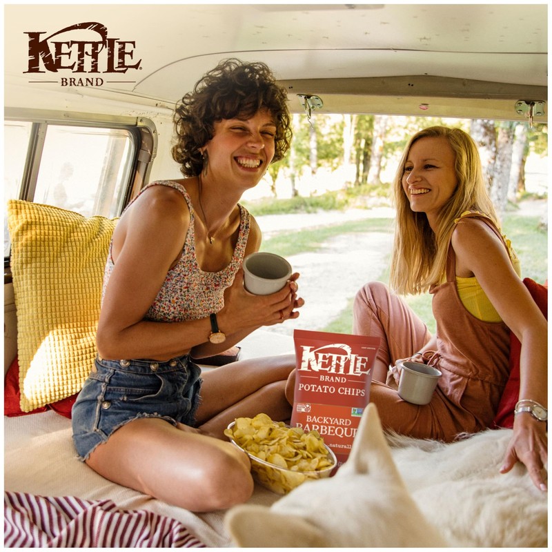 Kettle Brand Backyard Barbeque Smoky BBQ Potato Chips 7.5 Ounce Pack gallery