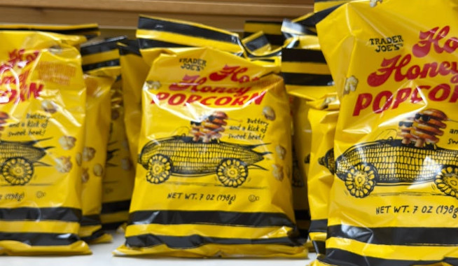 3 Pack Trader Joe’s Hot Honey Popcorn Buttery Sweet With a Kick 3Bags 7oz each