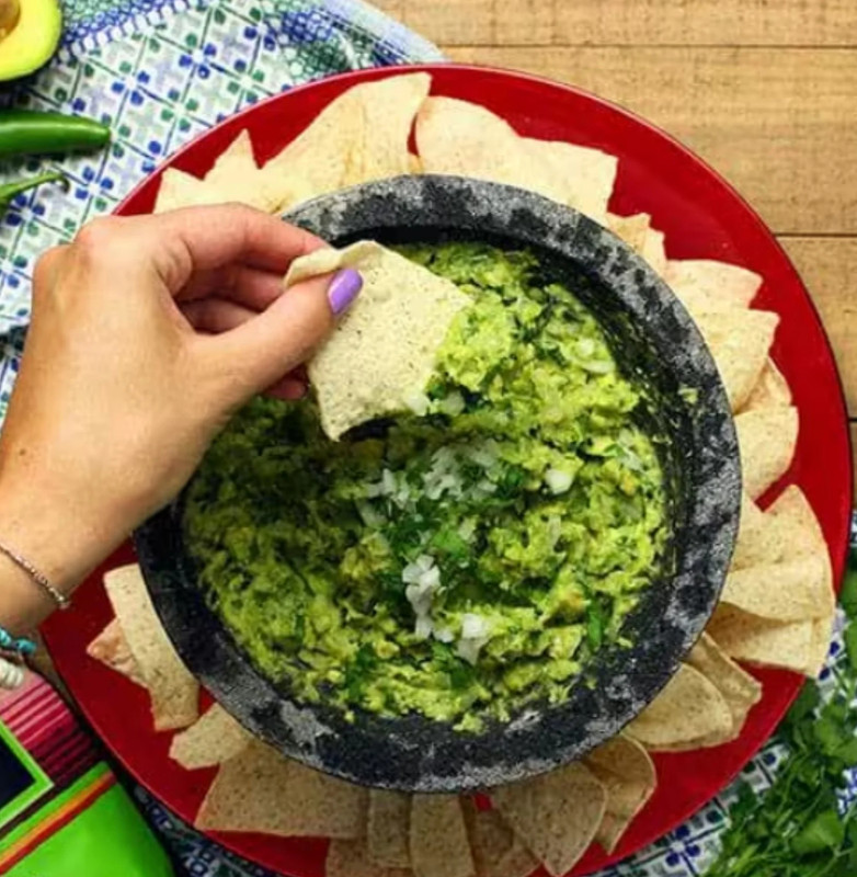 Siete Family Foods Grain Free Tortilla Chips, Sprinkle of Sea Salt, 5 oz gallery