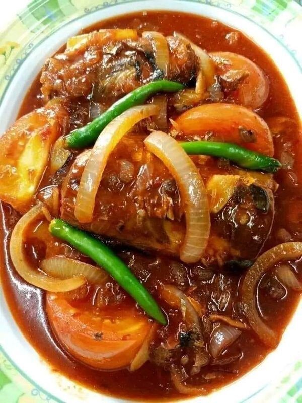 Ayam Brand Sardine in reach 2 types of Tomato/Spicy Sauce 425 G(Mackerel)